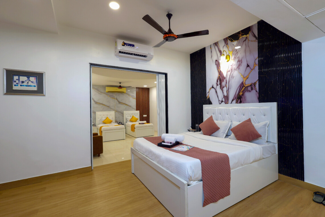 service apartment in kandivali