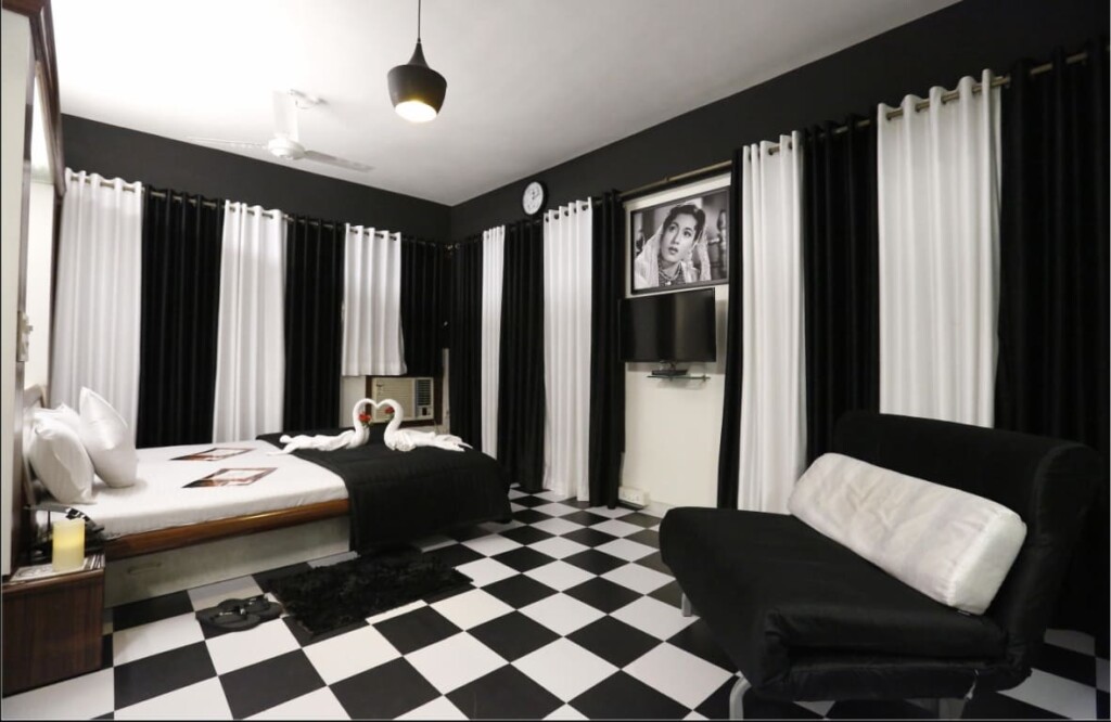 Bollywood Suite BKC 5