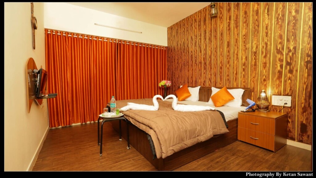 King's Suite ( 3 BHK ) 16