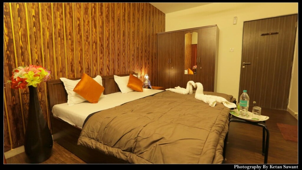 King's Suite ( 3 BHK ) 19