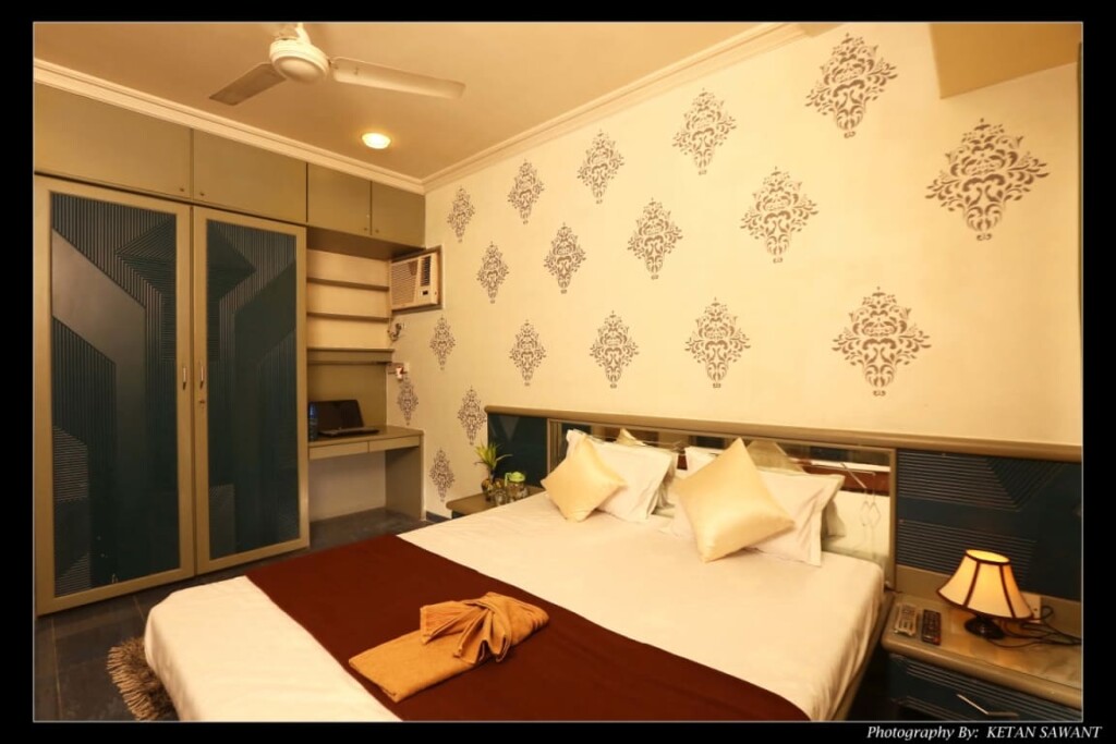 Royal Duplex Suite (3 BHK)merit class 3