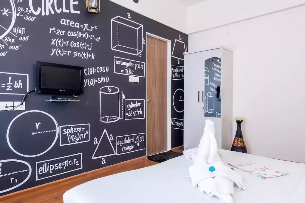 School Suite ( 3 BHK ) 8