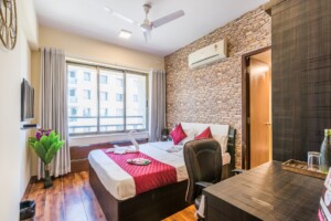 Choose Luxury Service Apartment