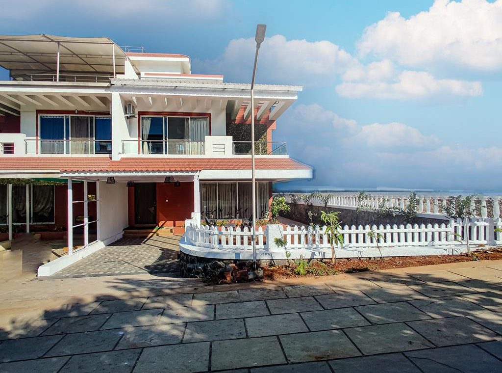Villa in Lonavala with Pool